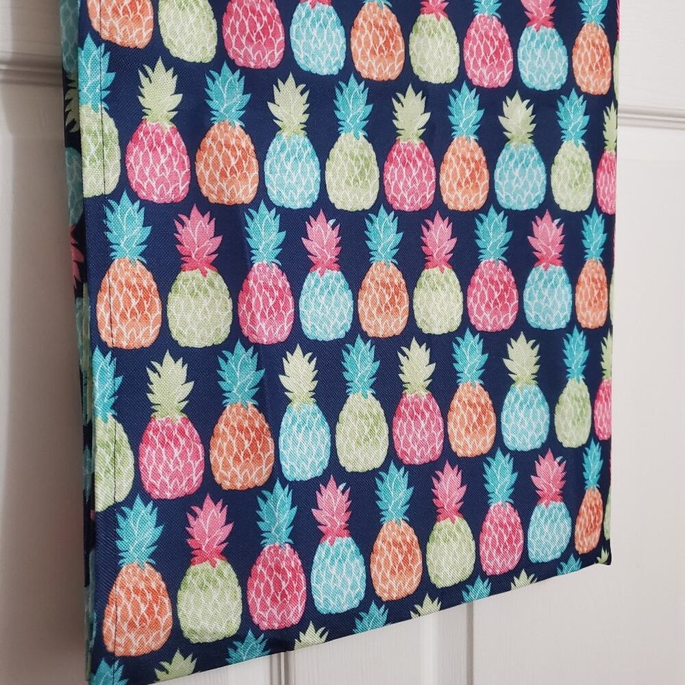 CYNTHIA ROWLEY pineapple tablecloth 60x104 - Picture 2 of 4